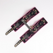 Черные кожаные оковы с розовой строчкой - Crazy Handmade - купить с доставкой в Уссурийске