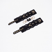 Черные кожаные наручники с узорами и золотистой фурнитурой - Crazy Handmade - купить с доставкой в Уссурийске
