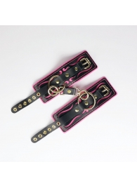 Черные кожаные наручники с розовой строчкой - Crazy Handmade - купить с доставкой в Уссурийске