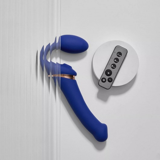 Синий безремневой страпон Multi Orgasm Bendable Strap-On size L с клиторальной стимуляцией - Strap-on-me - купить с доставкой в Уссурийске